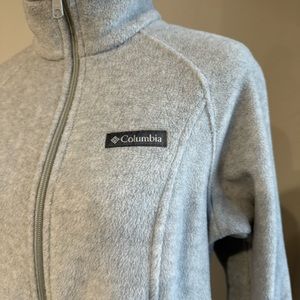 Classic Columbia zip up fleece
